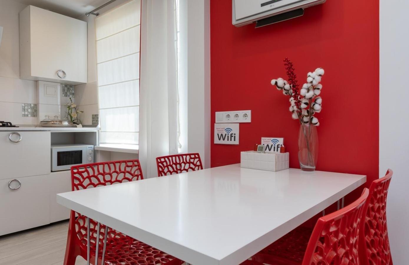 Flat24 On Lesi Ukrainki 3 Apartment Киев Екстериор снимка