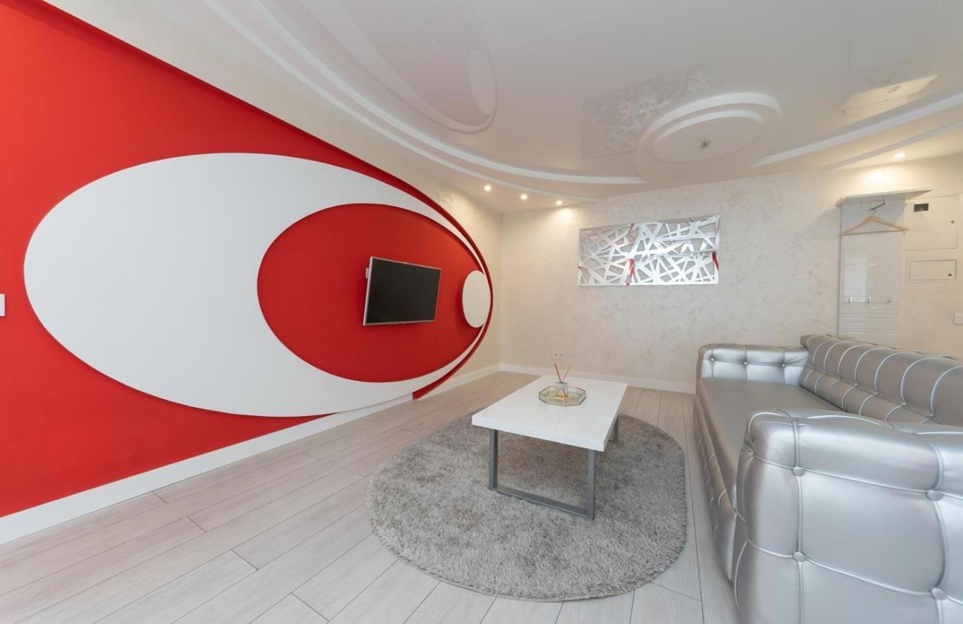 Flat24 On Lesi Ukrainki 3 Apartment Киев Екстериор снимка