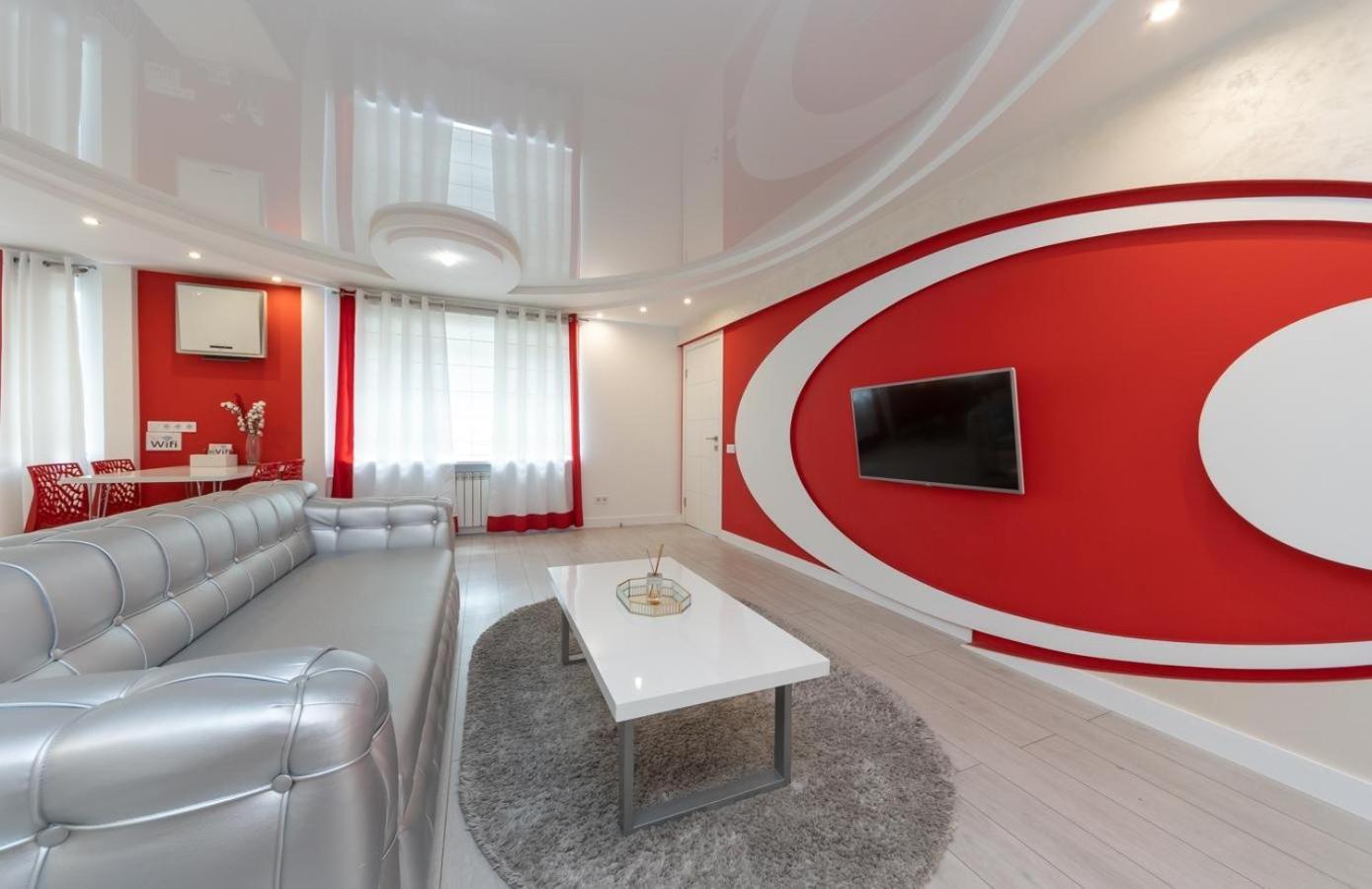 Flat24 On Lesi Ukrainki 3 Apartment Киев Екстериор снимка