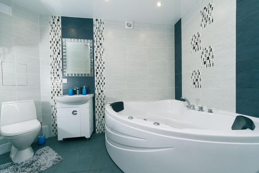 Flat24 On Lesi Ukrainki 3 Apartment Киев Екстериор снимка